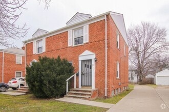Building Photo - 257 E 250th St