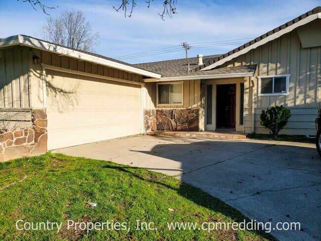 Foto del edificio - Spacious 3-Bedroom 2-Bathroom Home in Mary Lake Subdivision Available Now!