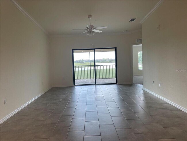 Foto del edificio - 5674 Palmer Cir