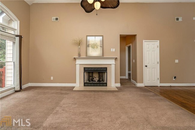 Building Photo - 2883 Battlecrest Dr