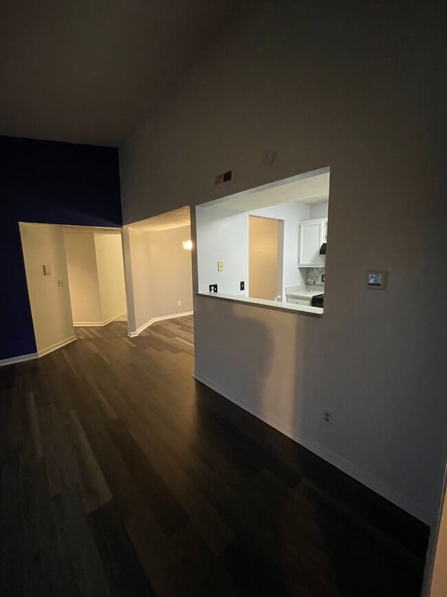 leaving room - 9642 Crosley Farm Dr