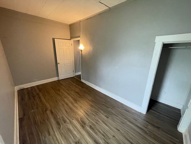 Foto del edificio - Four Bedroom Available in Delphi IN
