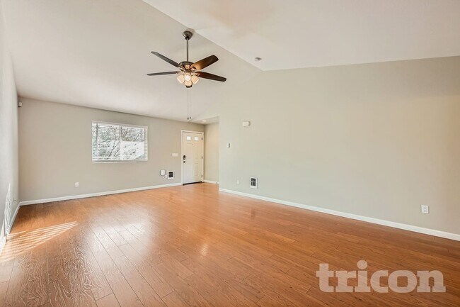 Foto del edificio - 19906 100th Ave Ct E