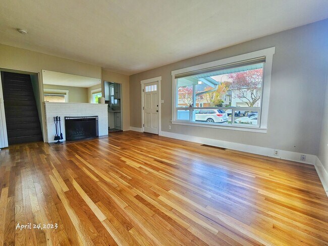 Foto del edificio - Charming 4 bed 1.75 Bath Home in Ravenna