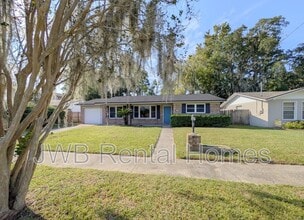 Building Photo - 6002 Chevy Dr