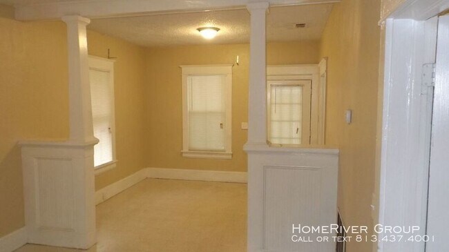 Foto del edificio - 2952 Hunt St