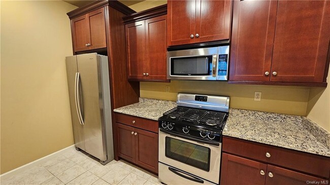 Building Photo - 203 Canter Ct