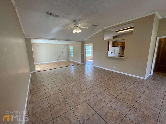 Building Photo - 604 Wild Grape Dr