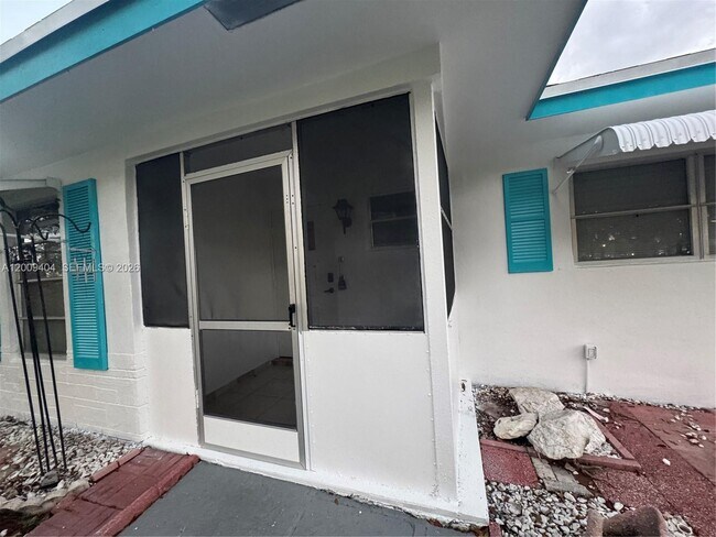 Foto del edificio - 1140 NW 85th Ave