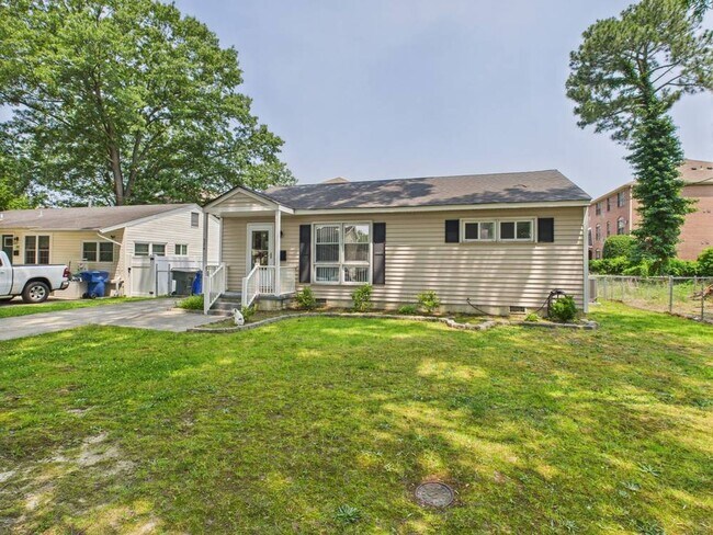 Foto del edificio - Cozy 2 Bedroom 1 Bathroom Ranch style Home...