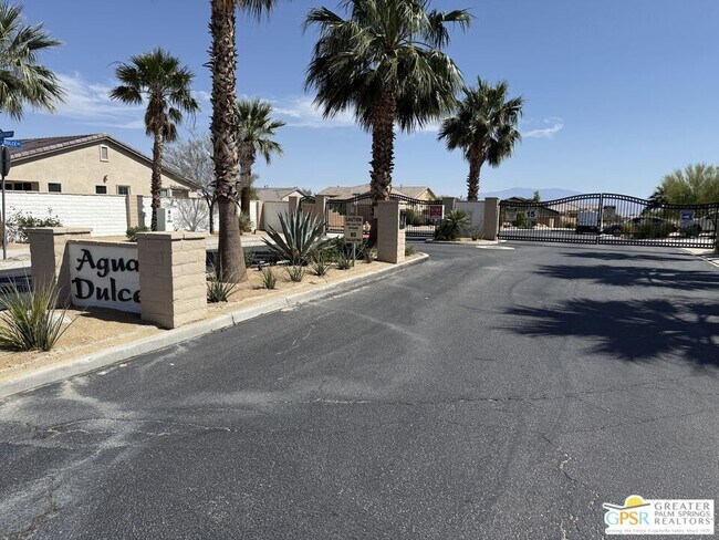 Foto del edificio - 66355 Lantana Lane