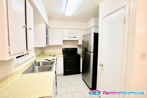 Building Photo - 7209 Chasewood Dr