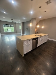Building Photo - 3008 Zenia Dr