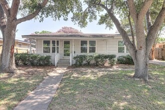 Building Photo - 6046 Hugo Dr