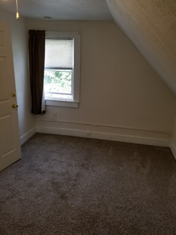 Building Photo - 26 S Adams St