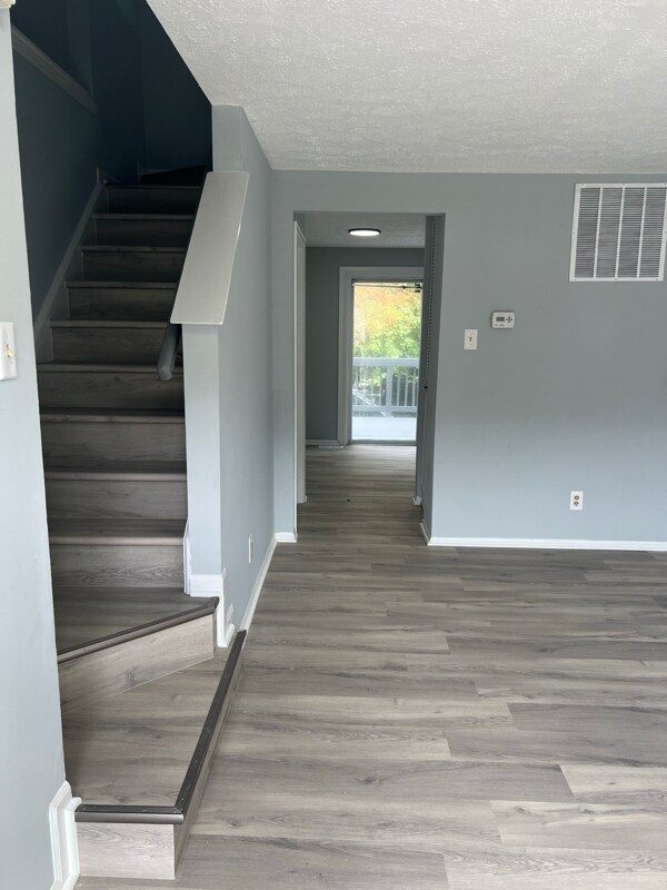 Foto del edificio - 72 Dorchester Cir