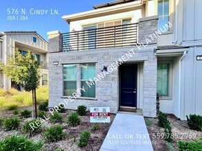 Building Photo - 576 N Cindy Ln