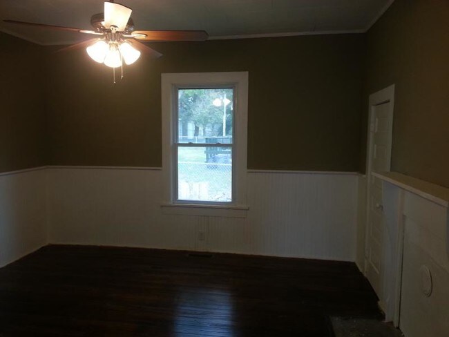 Building Photo - 260 3rd Street