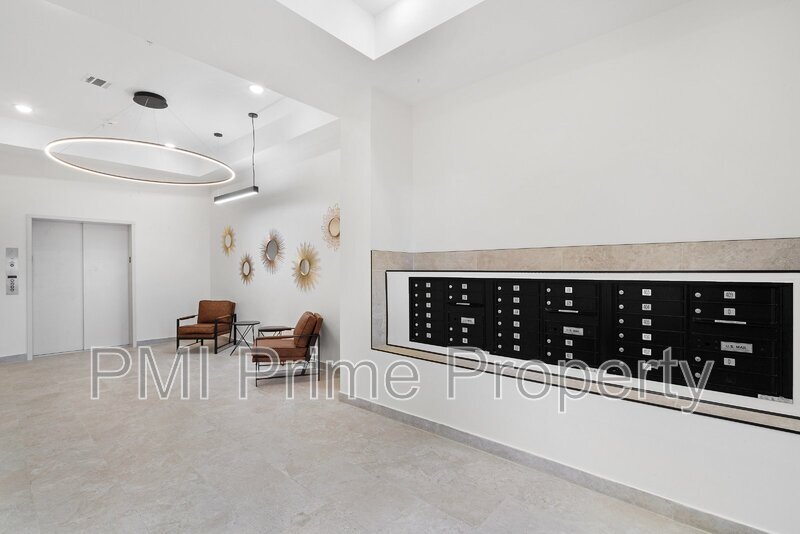 Foto principal - 1026 Stuyvesant Ave.