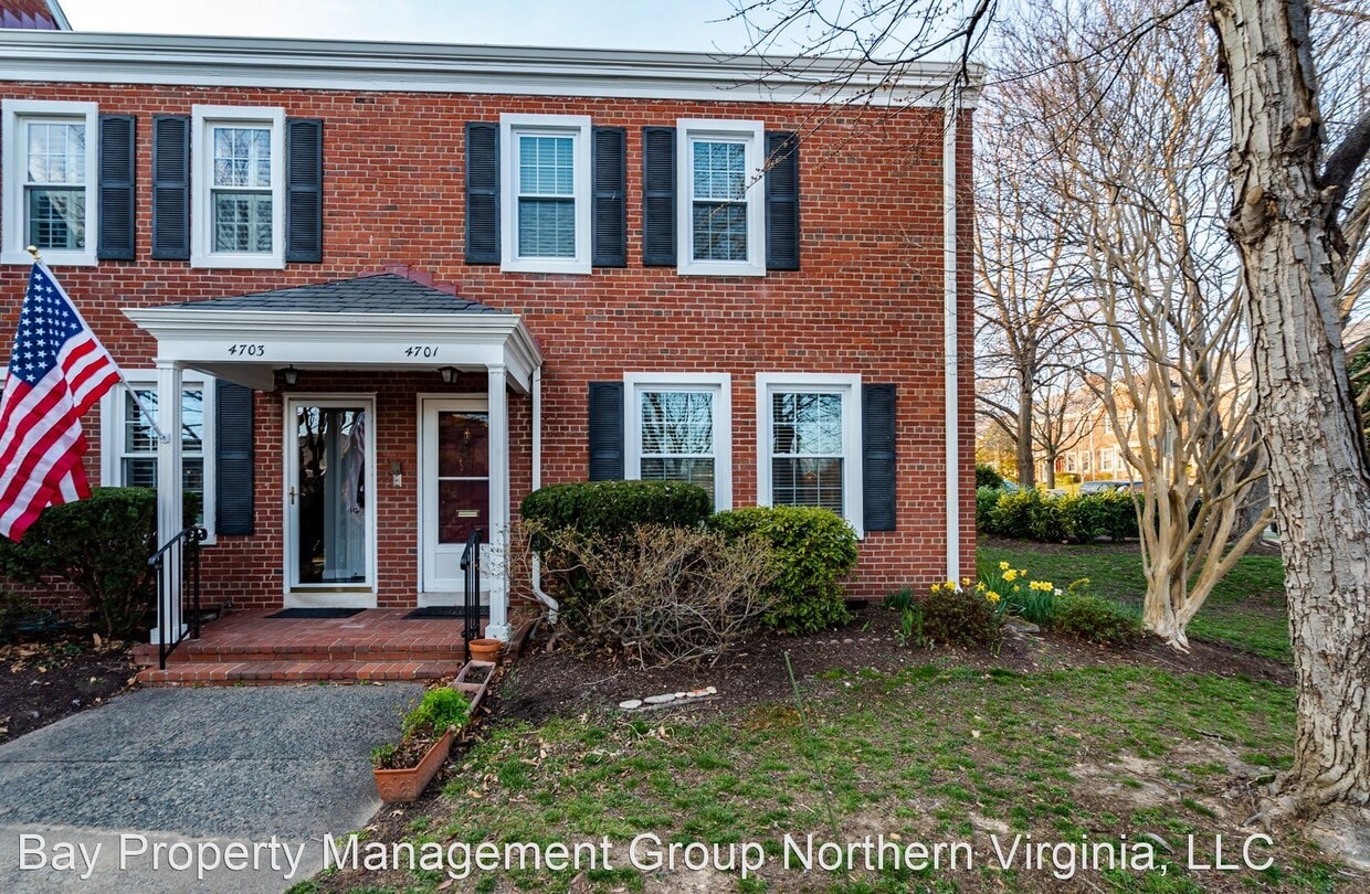 3 br, 2 bath House 4701 31ST STREET, S. House Rental in Arlington