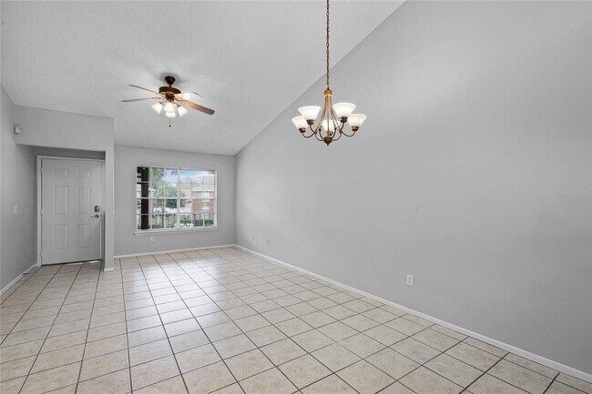 Foto del edificio - 5441 Lake Margaret Dr