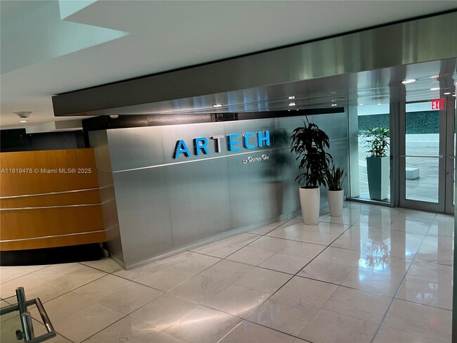 Foto del edificio - 2950 NE 188th St