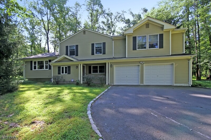 Primary Photo - 10 Red Hill Rd