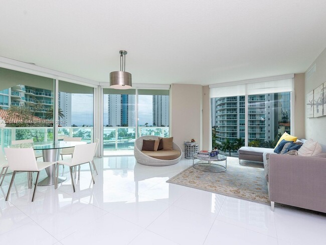 Building Photo - 200 Sunny Isles Blvd