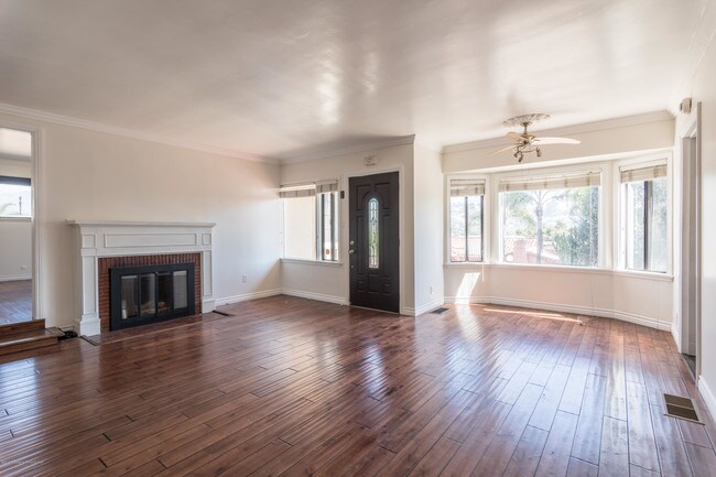 Building Photo - 4403 Caledonia Way