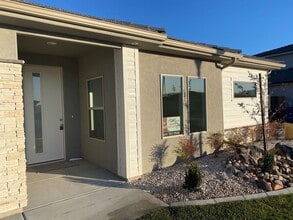 Building Photo - 6261 S Daydream Way