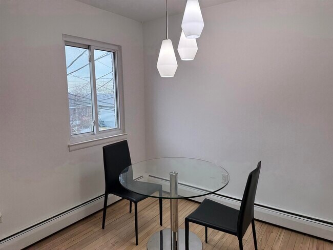 Foto del edificio - 7020 Cottage Ave