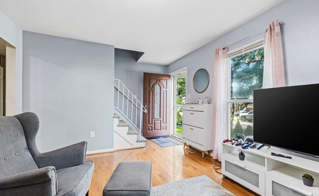 Foto del edificio - 5314 Satterfield Dr