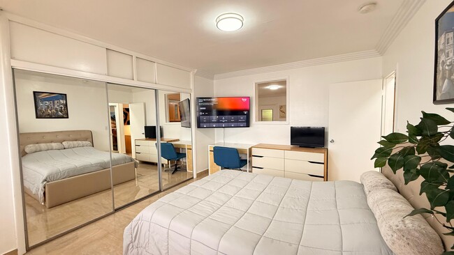 Photo - 650 Pennsylvania Ave (Miami Beach, FL) Apartment