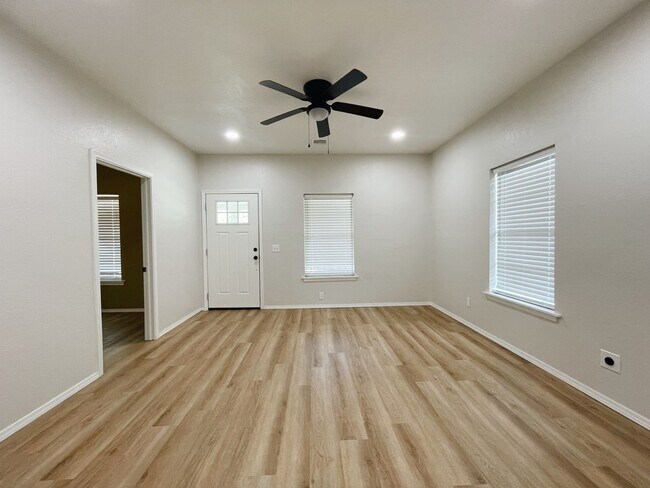 Foto del edificio - Beautiful 2 bedroom in Collinsville