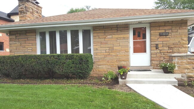 Foto del edificio - 753 S Hawthorne Ave