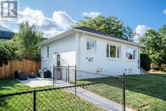 Building Photo - 47 Park St