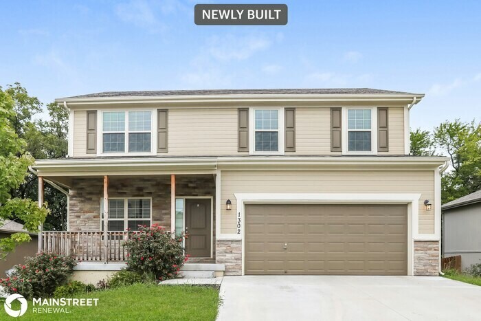 Primary Photo - 1302 NW Hilltop Dr, Grain Valley, MO 64029