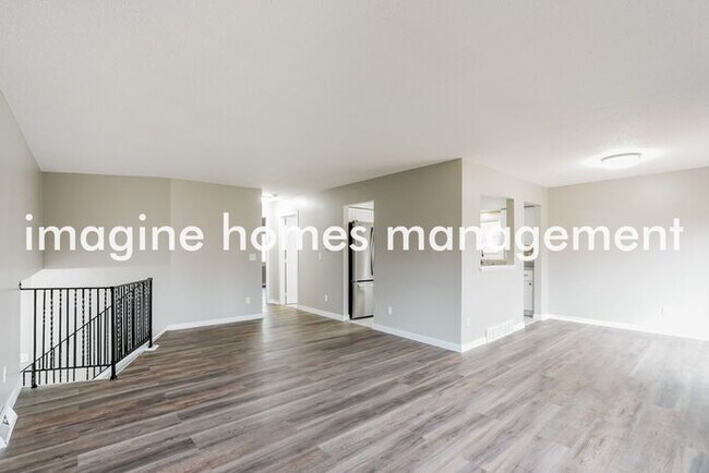 Building Photo - Beautiful 4 Bedroom and 2 bath Home in Bro...