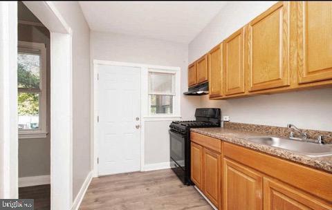 Building Photo - 4112 Kinsway