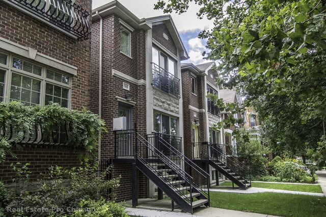 Foto principal - 5305 W Leland Ave