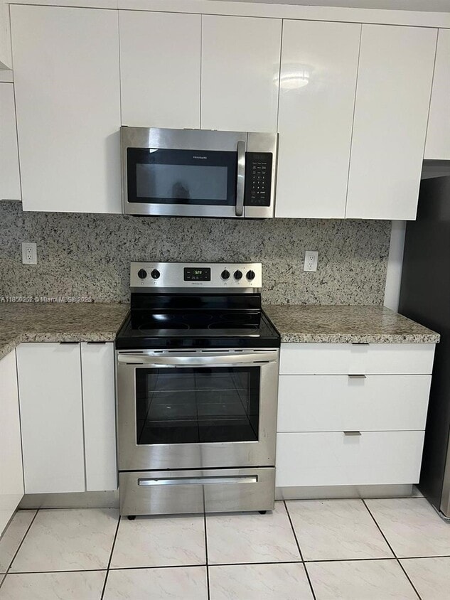 Foto principal - 3199 Foxcroft Rd