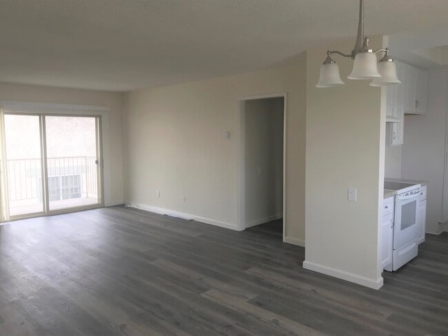 Foto del edificio - 2513 Ruhland Ave