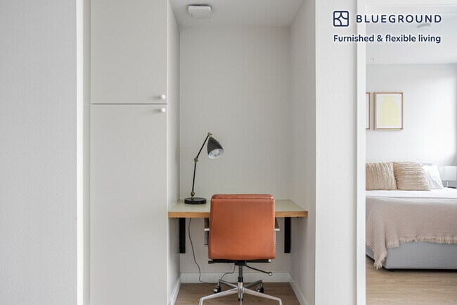 Building Photo - 200 Mesnager St