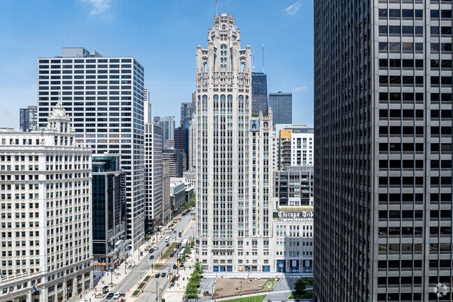 Alternate - Tribune Tower Residences