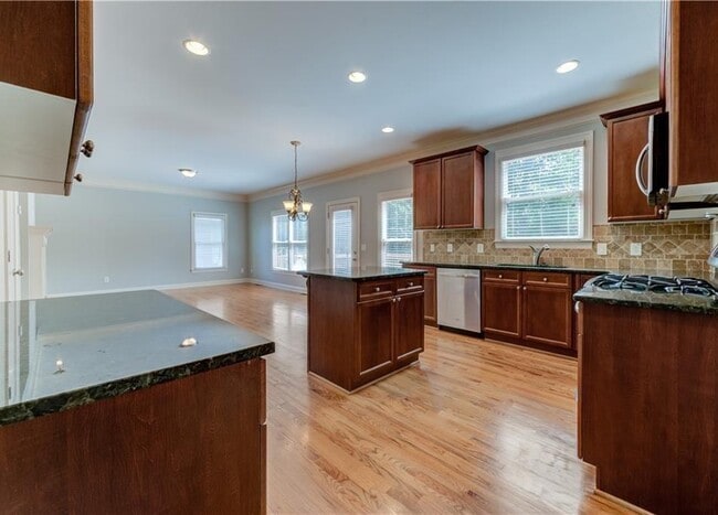Building Photo - 4760 Bantry Way
