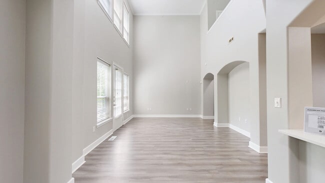Interior Photo - Lenox Farms