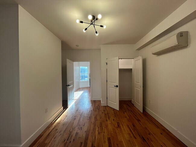 Foto del edificio - 237 Clinton Ave