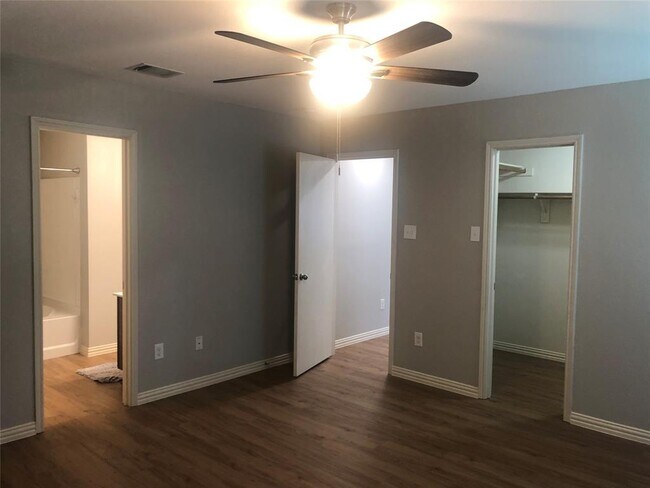 Building Photo - 1404 Ocotillo Ln