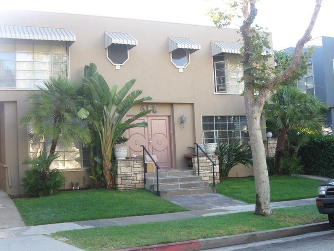 Primary Photo - 450 S Rexford Dr