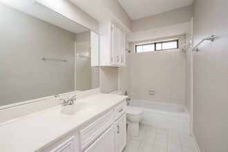 Building Photo - 12502 Olympia Dr